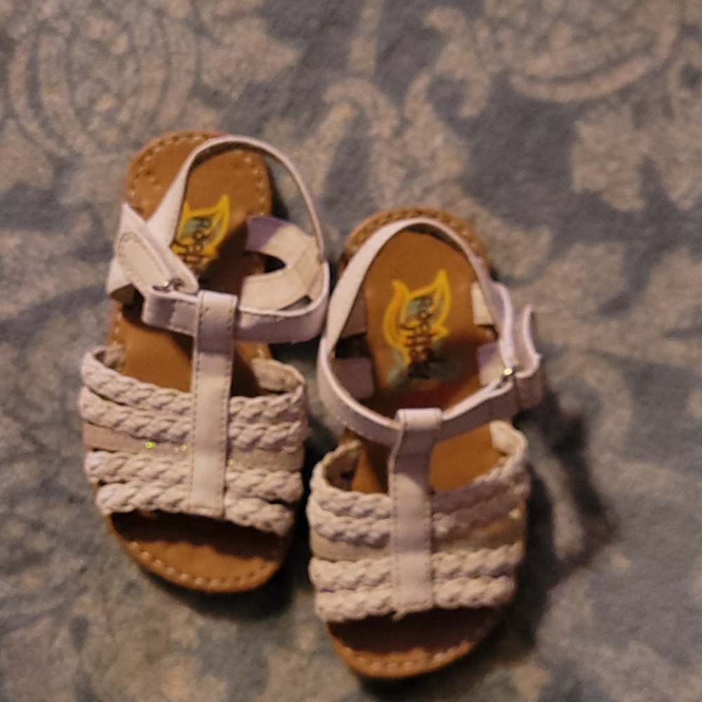 White sandals - Picture 2 of 2